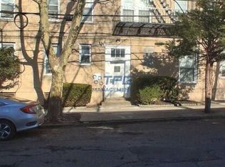 265 Avenue B APT 4, Bayonne, NJ 07002