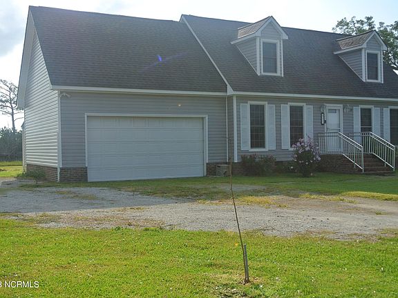 3rd image of 213 Straits Drive