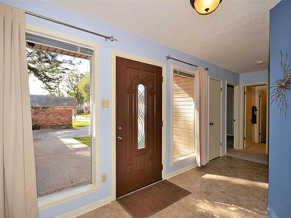 4th image of 16231 Parksley Dr