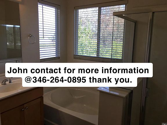 3rd image of 1126 Villaggio Cir