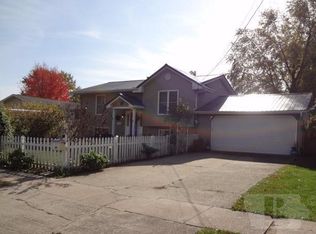 615 E Stuart St, Clarinda, IA 51632