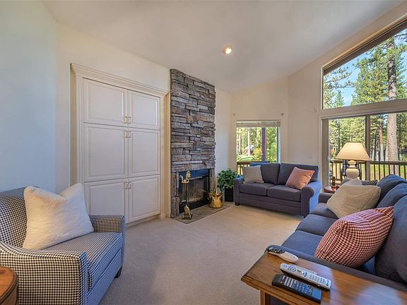 5th image of 75 Fox Tail Ln