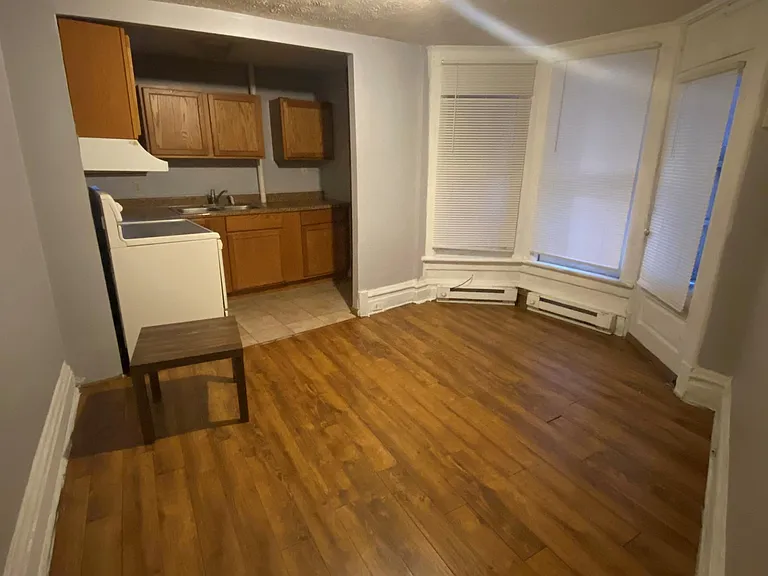 610 N 2nd St #1 — Photo 2