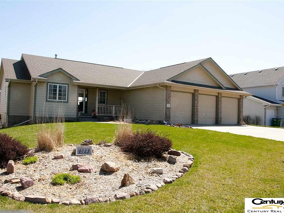 1st image of 4023 Buccaneer Blvd