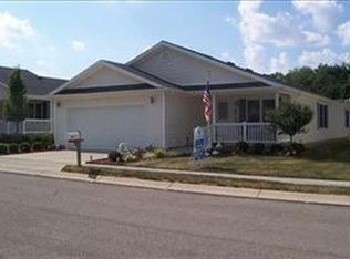 535 Park Hills Xing, Fairborn, OH 45324