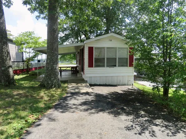 131 Comanche Trl, Crossville, TN 38572