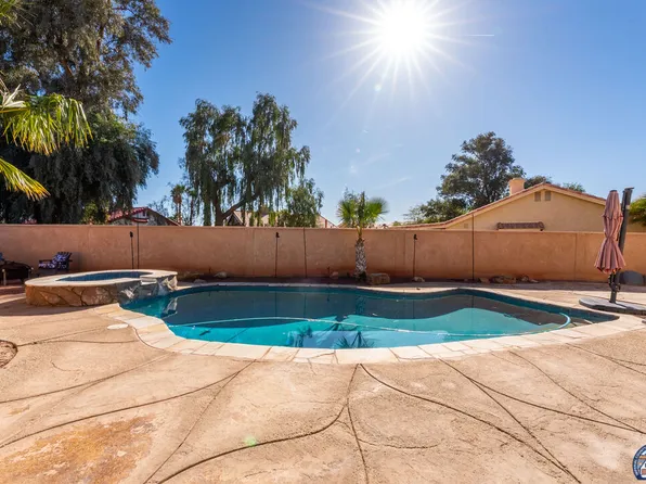 600 Tiger Lily Ln, Imperial, CA 92251