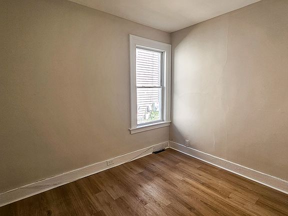 5th image of 48-01 Stevens St #1