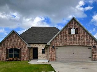 325 Stephanie Dr, Orange, TX 77630