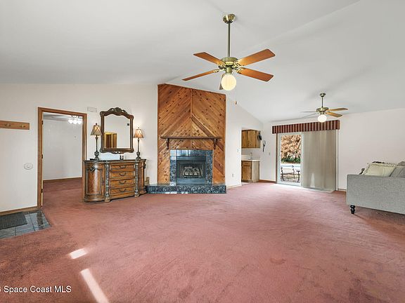 4th image of 7256 Bright Ave