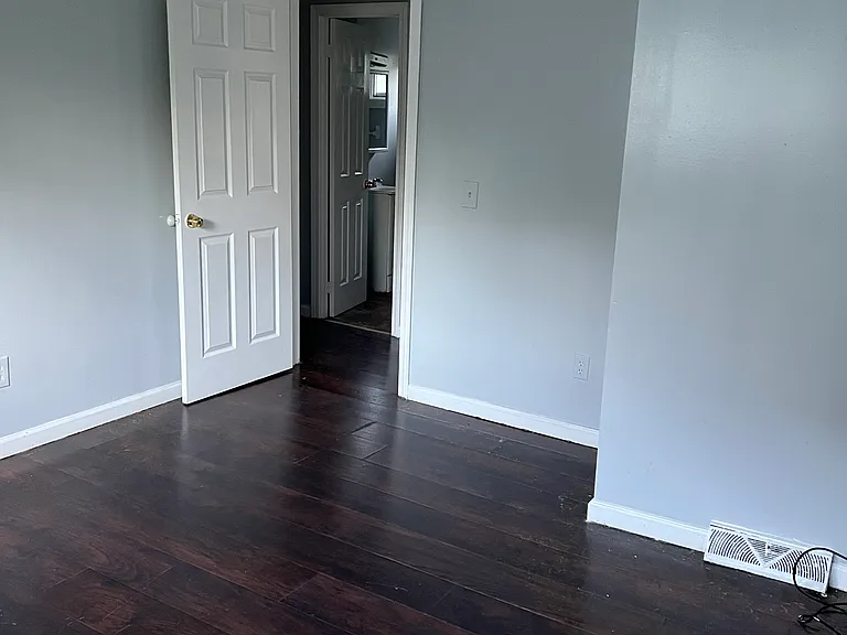 161 Martin St #5 — Photo 7