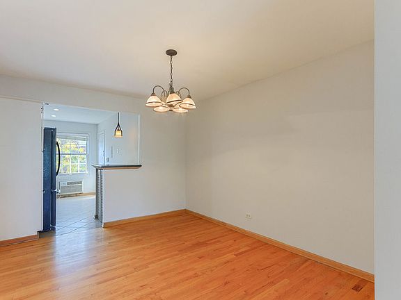 5th image of 1518 Plymouth Pl APT 2S