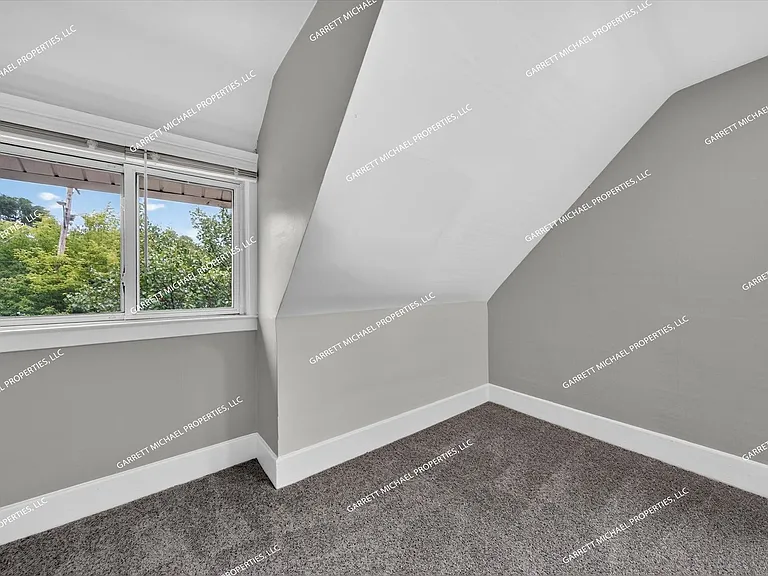 2322 Fordham St — Photo 23