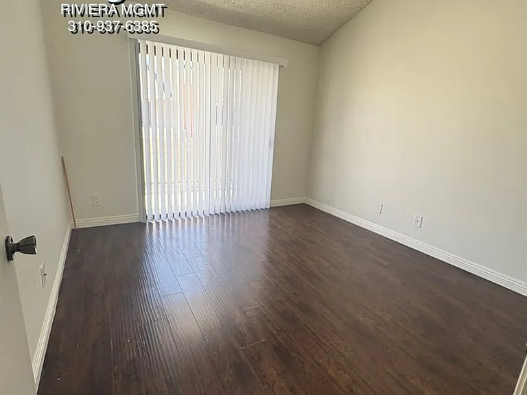 2300 Carnegie Ln #1 — Photo 28