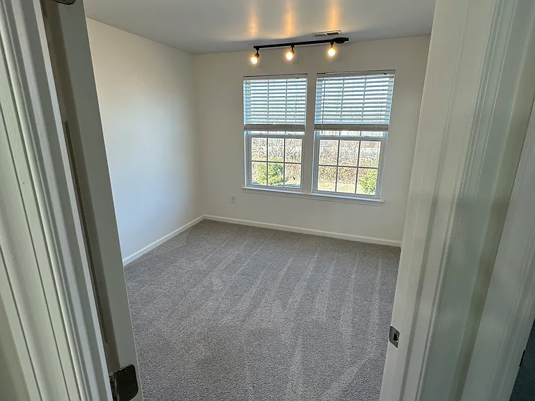 355 Cristaudo Ct — Photo 3