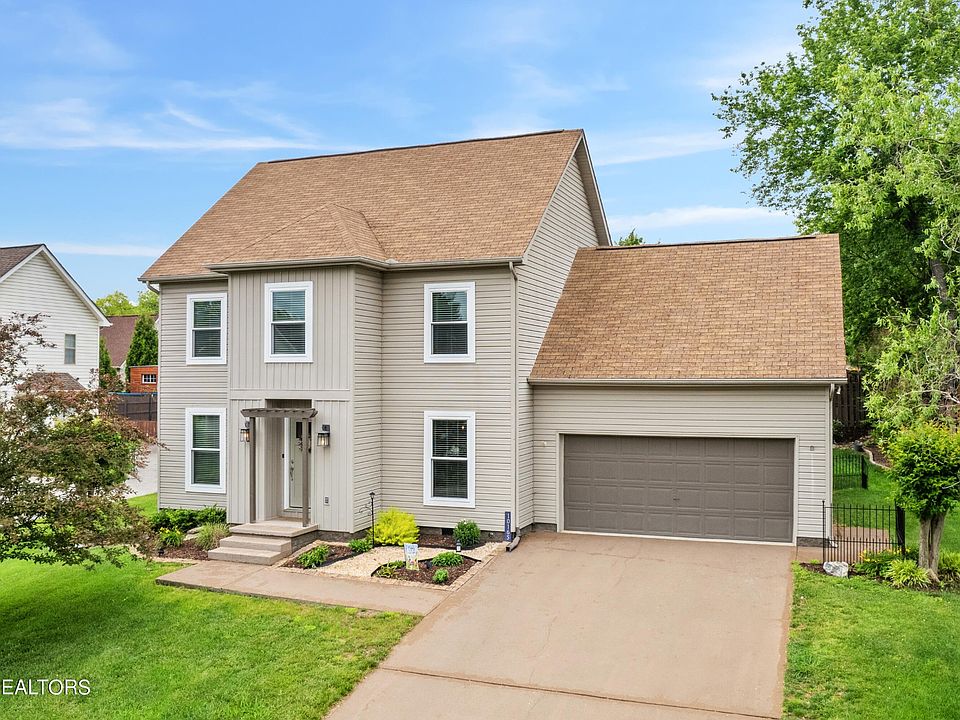 1st image of 10165 Rockbrook Dr