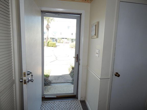 4th image of 940 Highway 98 E Unit 31