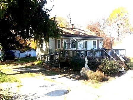 4th image of 214 New Ave