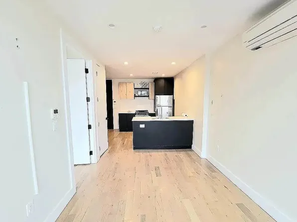 333 Cypress Avenue image 1 of 7