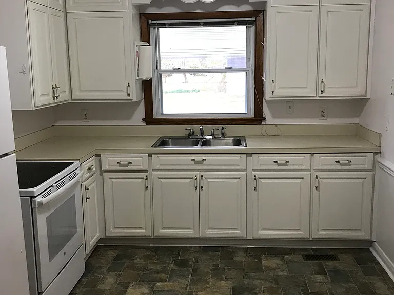 17 Normandy Ln — Photo 5