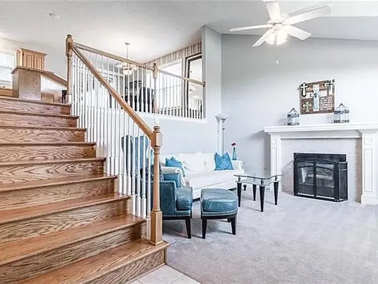 16232 S Stagecoach Dr — Photo 2