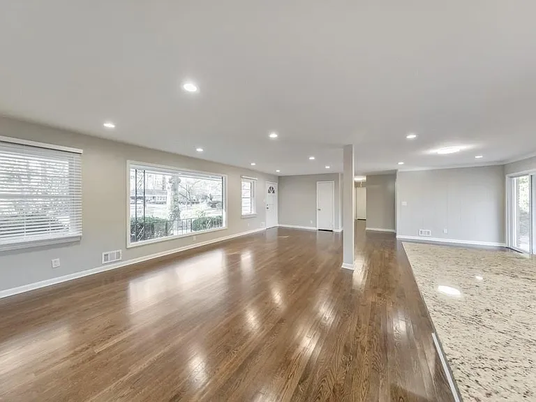 909 Rosedale Dr — Photo 8