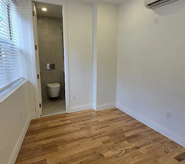 310 Park Ave #1 — Photo 2