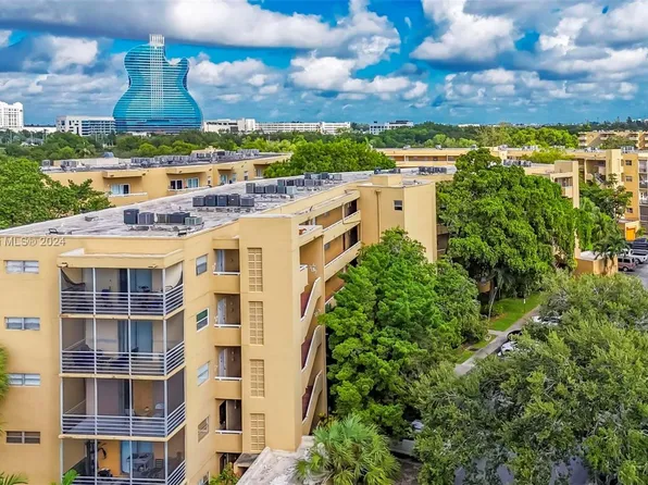 4111 Stirling Rd APT 304, Fort Lauderdale, FL 33314