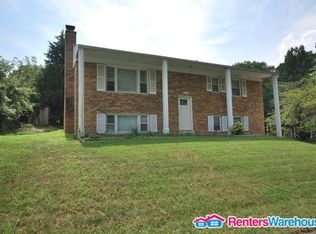 9015 Dixon Dr, Clinton, MD 20735