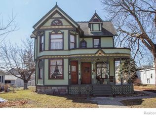 409 W Clinton St, Howell, MI 48843