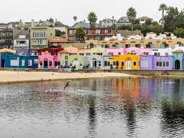 501 Pine St #A, Capitola, CA 95010