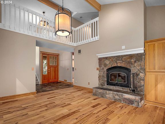 4th image of 26165 NW Grist Mill Dr