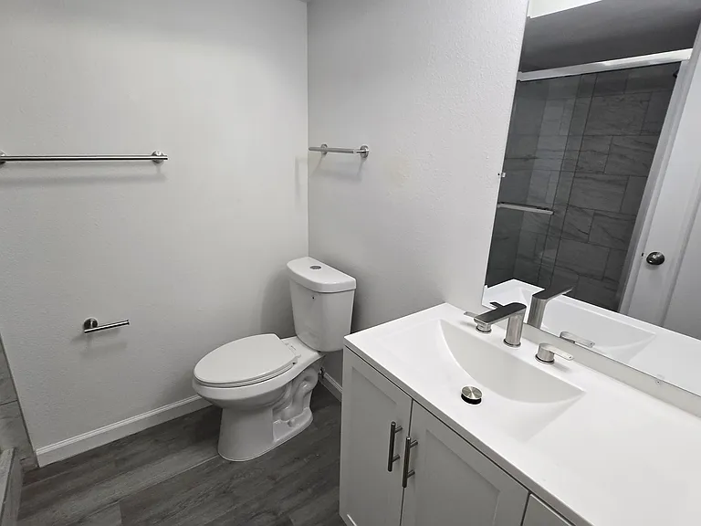 3768 Decade St — Photo 10