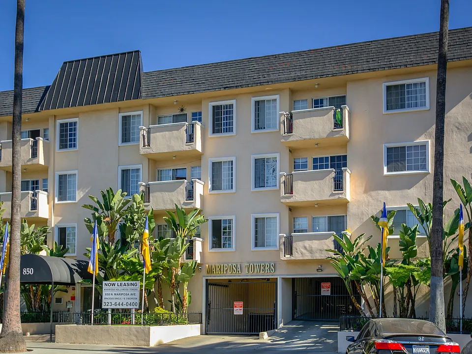 Mariposa Hollywood Towers