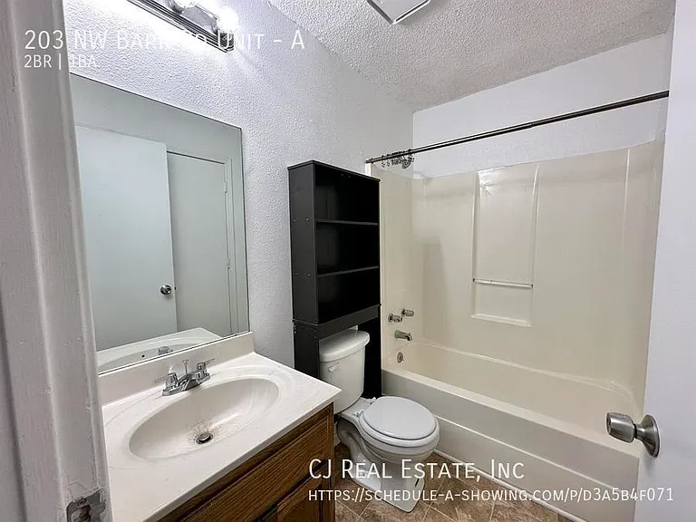 203 NW Barr Rd #A — Photo 7