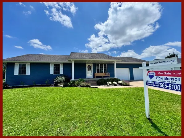 1306 Castle Dr, Kirksville, MO 63501