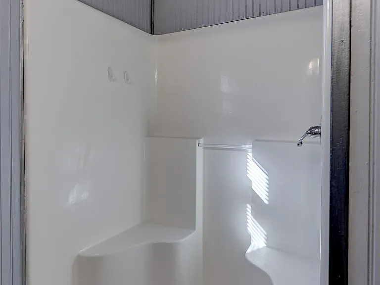 3801 Cresswell Ave — Photo 25