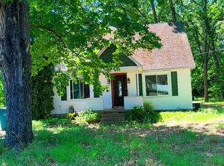 571 W River Rd, Muskegon, MI 49445