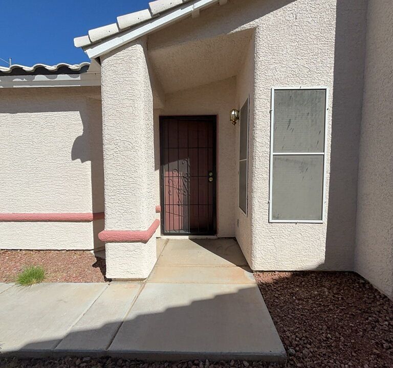 1st image of 6643 Fallona Ave