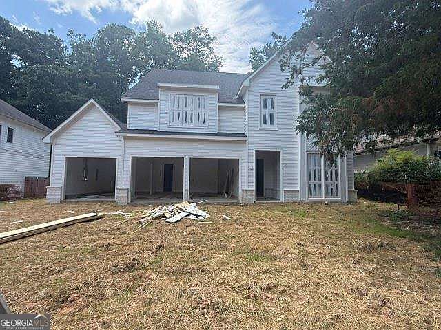 1st image of 2932 Surrey Ln