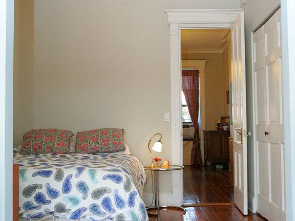 3rd image of 145 Halsey St #2