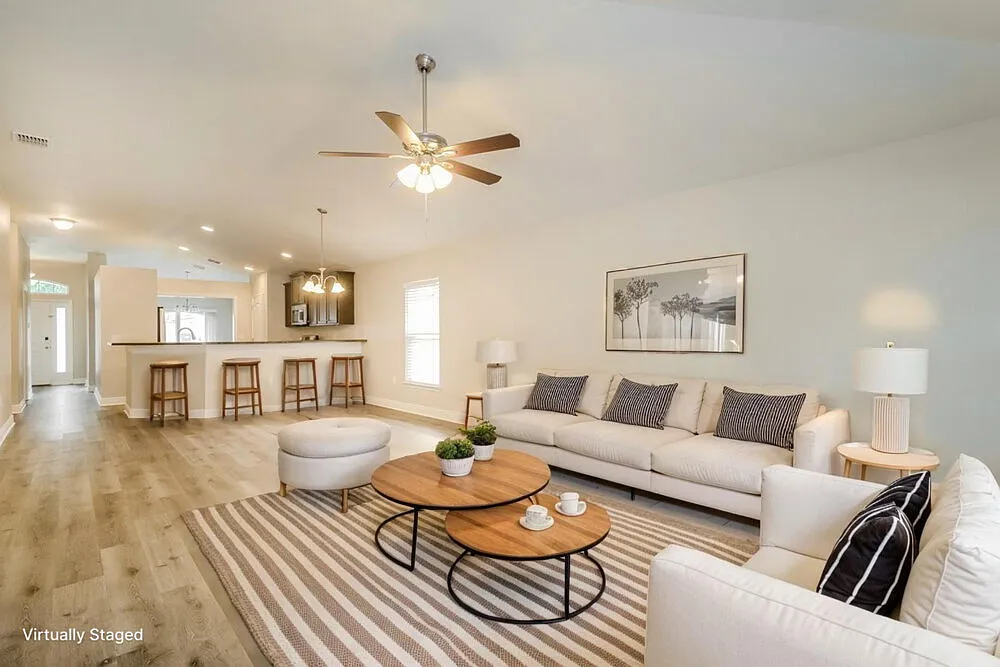 4 bed, 2.0 bath, 2046 sqft, $2,235 — Photo 3
