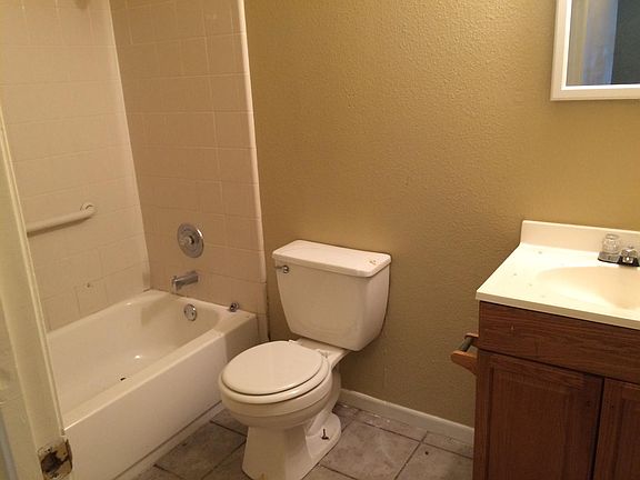 2nd image of 6725 Brothers Ln