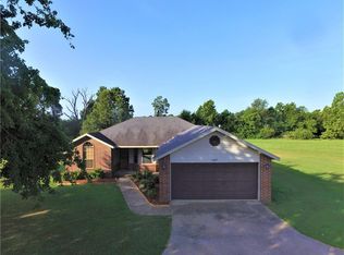 1287 S Maestri Rd, Springdale, AR 72762