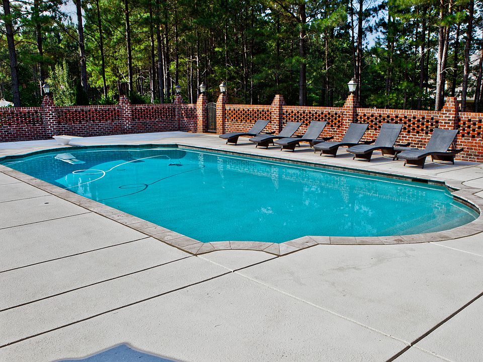 1st image of 2750 Arbor Hills Dr