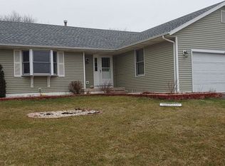 200 Benedict Dr SW, Poplar Grove, IL 61065