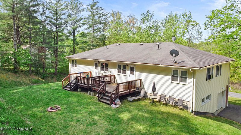 3rd image of 2434 Reno Road