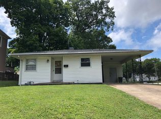 217 Coventry Pl, Edwardsville, IL 62025