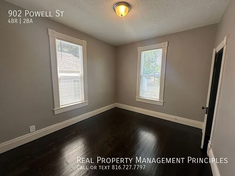 902 Powell St — Photo 30