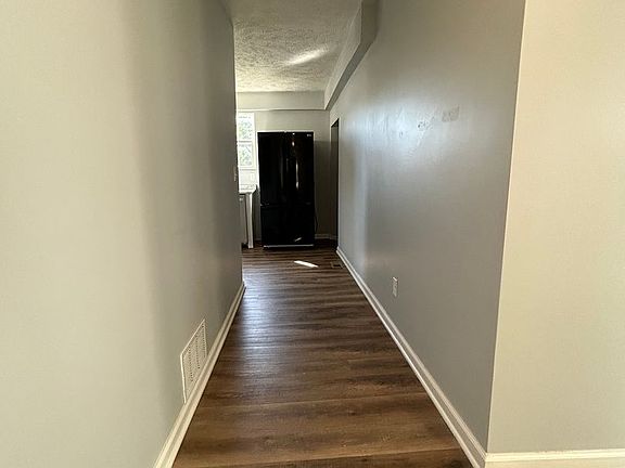 5th image of 923 Avenue I #1